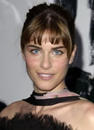Amanda Peet