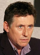 Gabriel Byrne